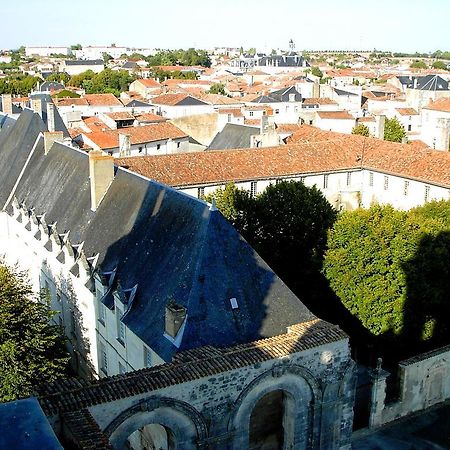 Отель Abbaye Royale Сен-Жан-д'Анжели Экстерьер фото